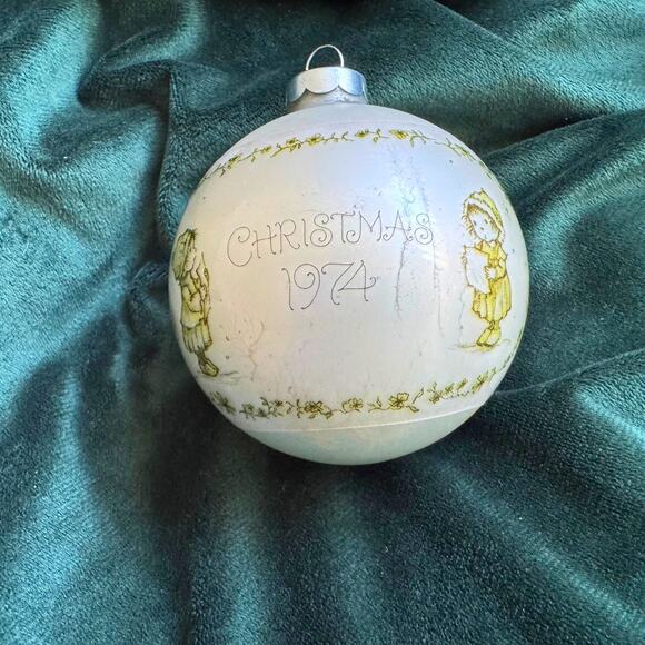 Vintage 1974 Hallmark Betsy Clark Glass Christmas Ornament - Picture 8 of 11